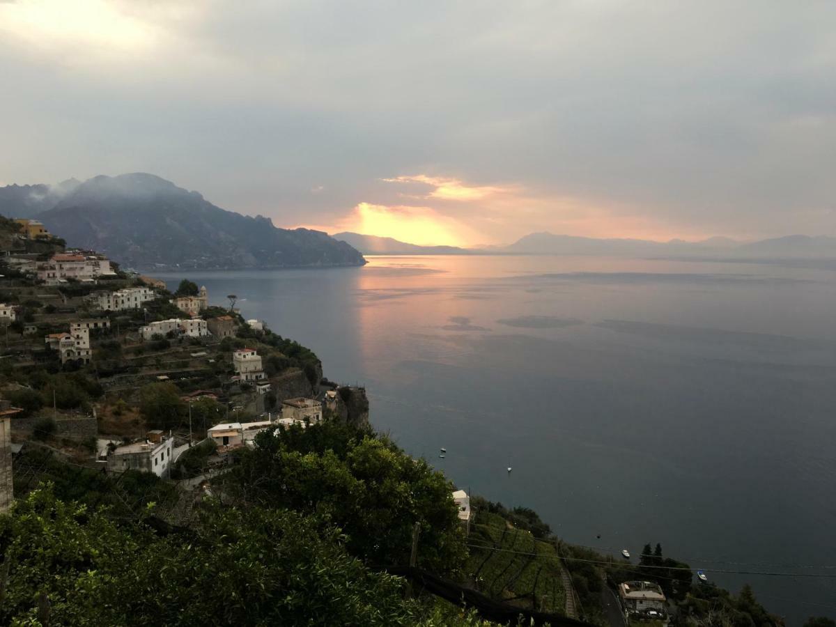 L'Antico Borgo Dei Limoni Bed and Breakfast Αμάλφι Εξωτερικό φωτογραφία